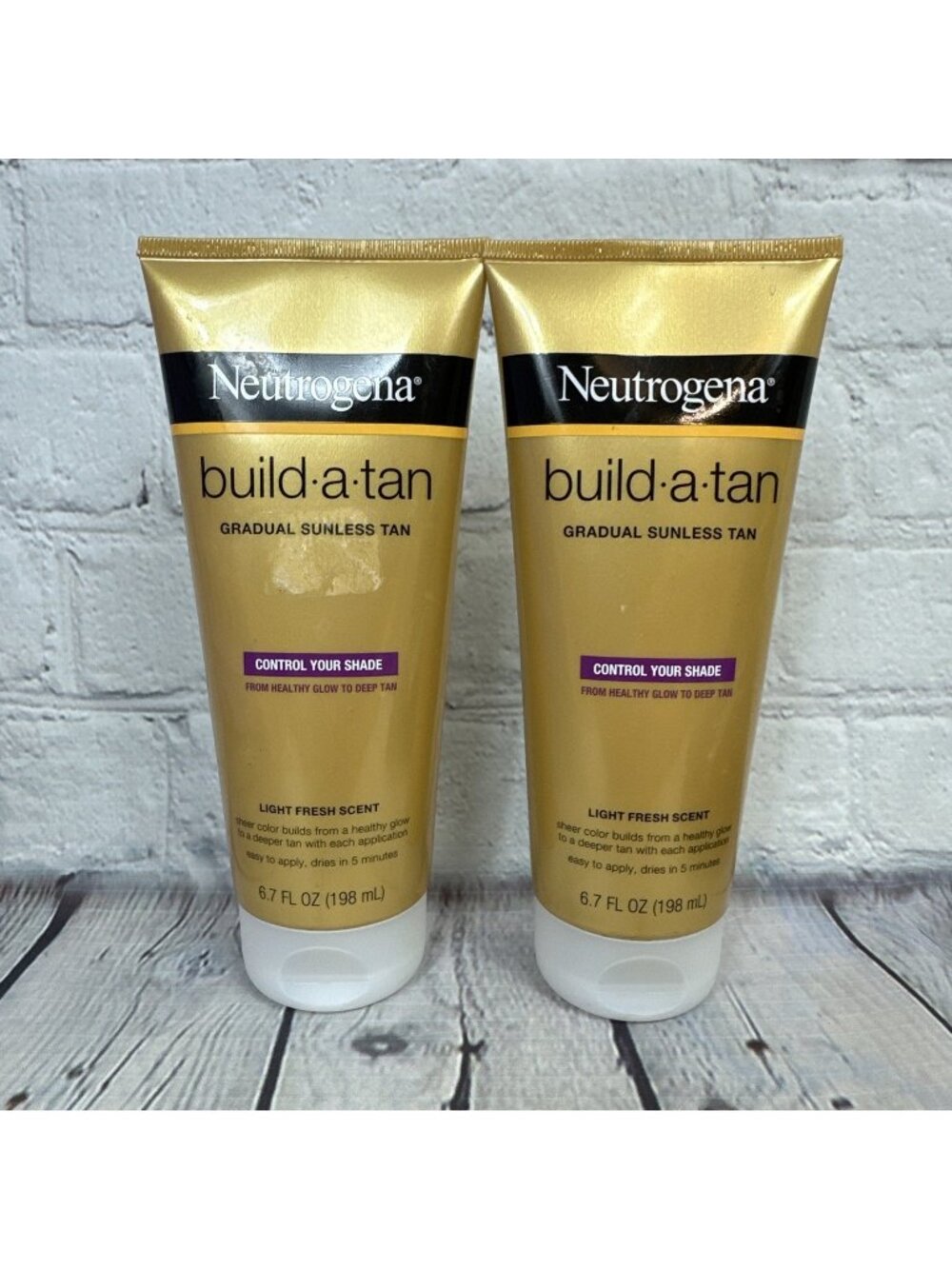 Neutrogena Build A Tan Gradual Sunless Tan 6.7 Ounce Lot Of 2 New